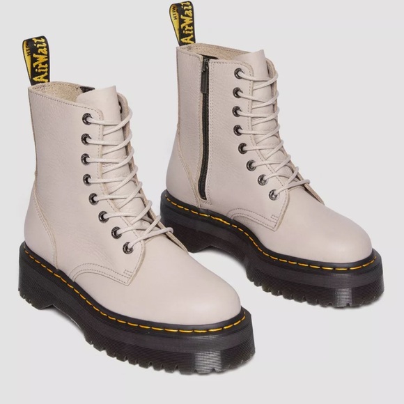 Dr. Martens Jadon Platform Boots 🤎 - Picture 1 of 8